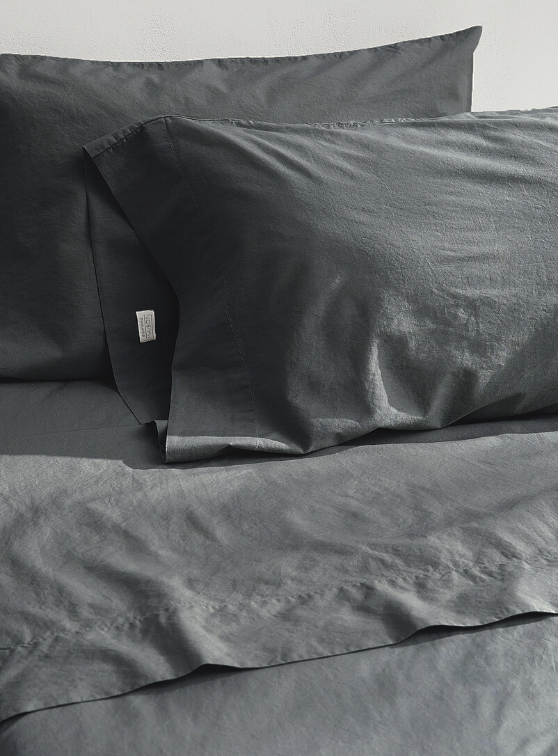 Solid pure organic cotton sheet set Fits mattresses up to 16 in 144-thread-count product image 2