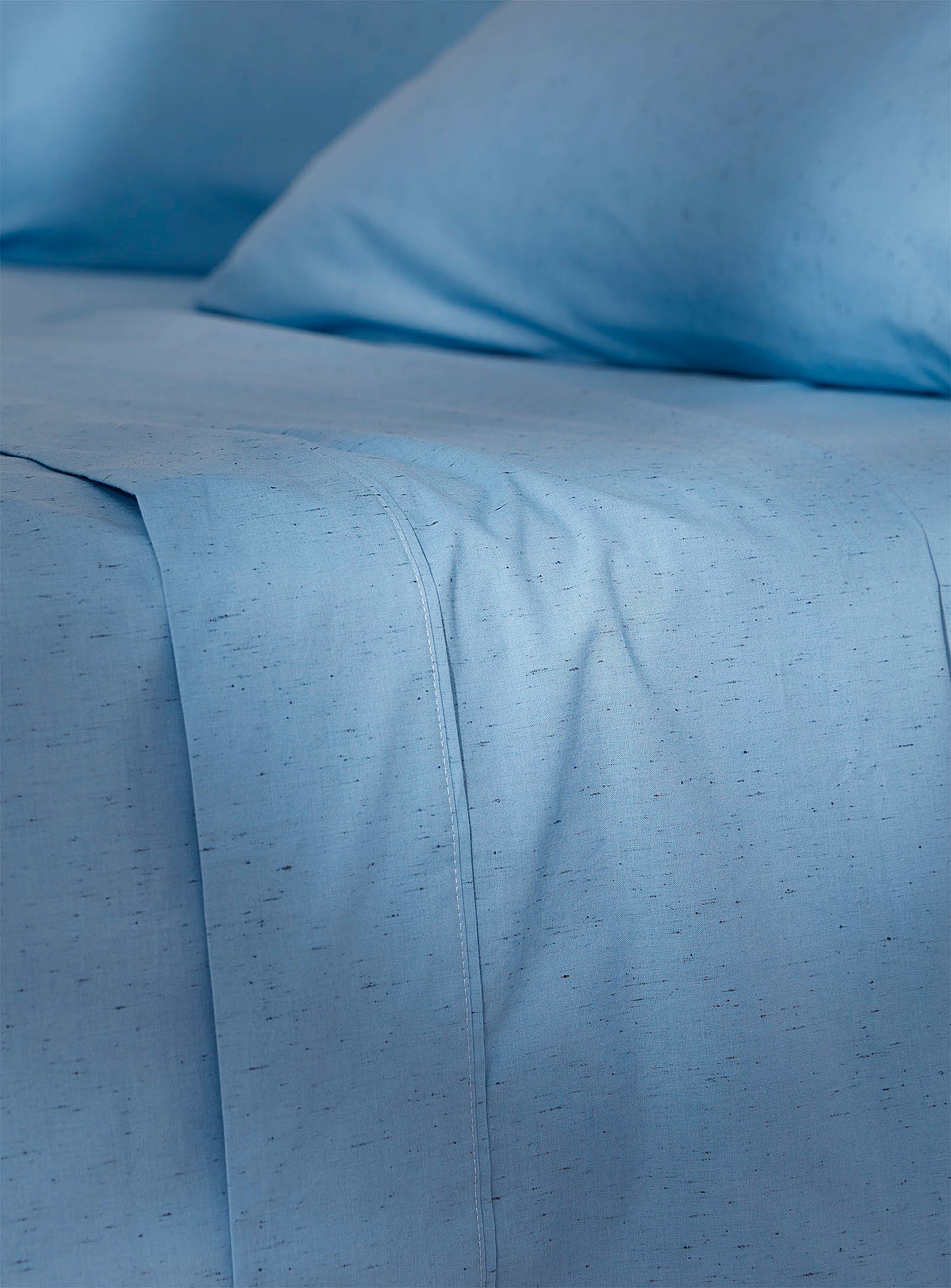Simons Maison Speckled Sheet Set Fits Mattresses Up To 16 In In Slate Blue