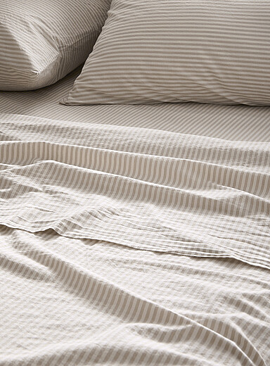 Fine stripe pure organic cotton sheet set