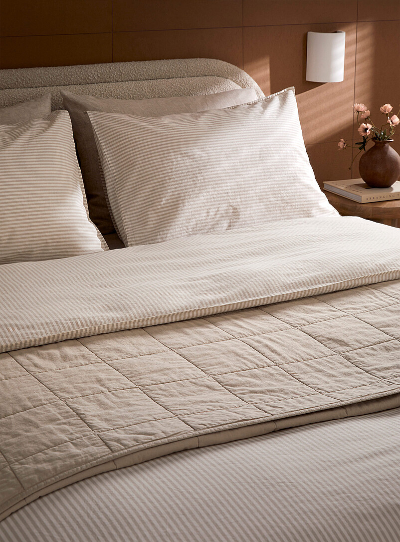Fine stripe pure organic cotton duvet cover set product image (primary)
