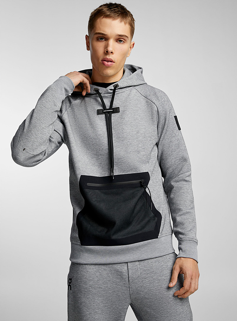 On: Le sweat Hoodie Gris pour homme