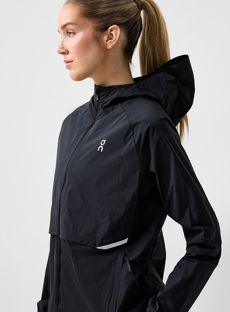 On Black Core jacket for women