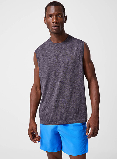 Le t-shirt sans manches microperfor&eacute; Train Flex