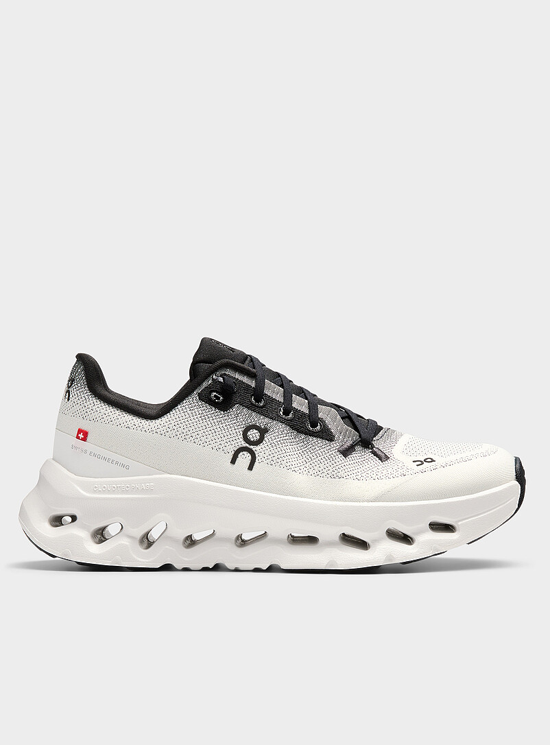 Black and white Cloudtilt sneakers Women product image (primary)