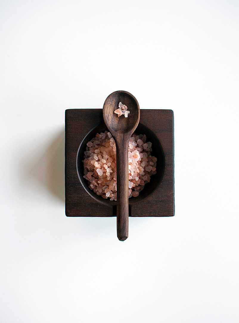 KG+e Dark Brown Spice dish with nesting spoon