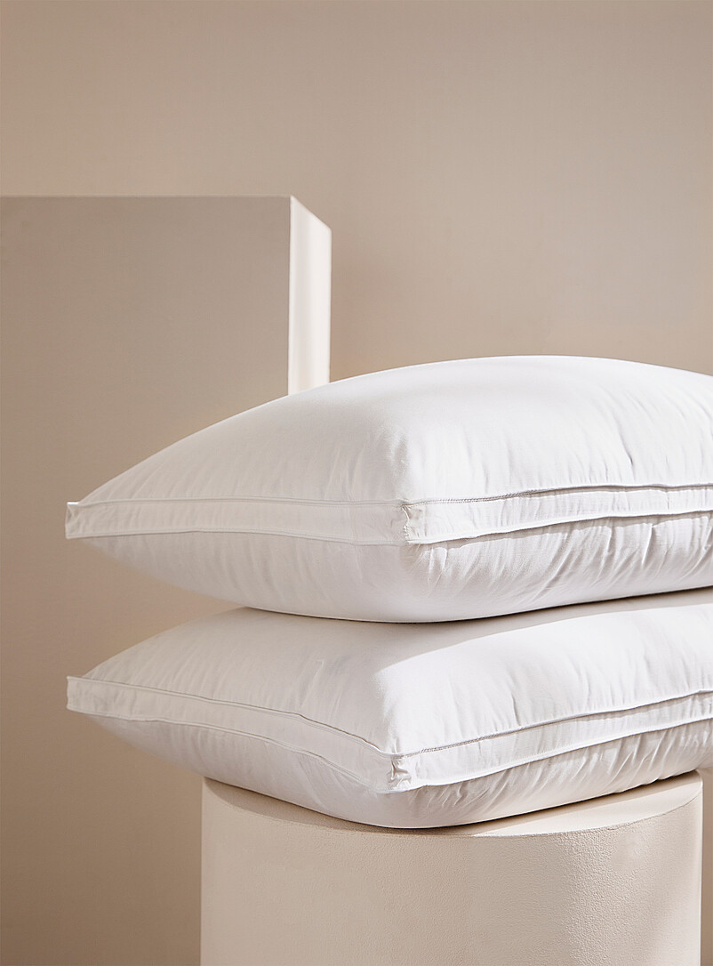Boreal Prestige down pillow Soft support product image (primary)