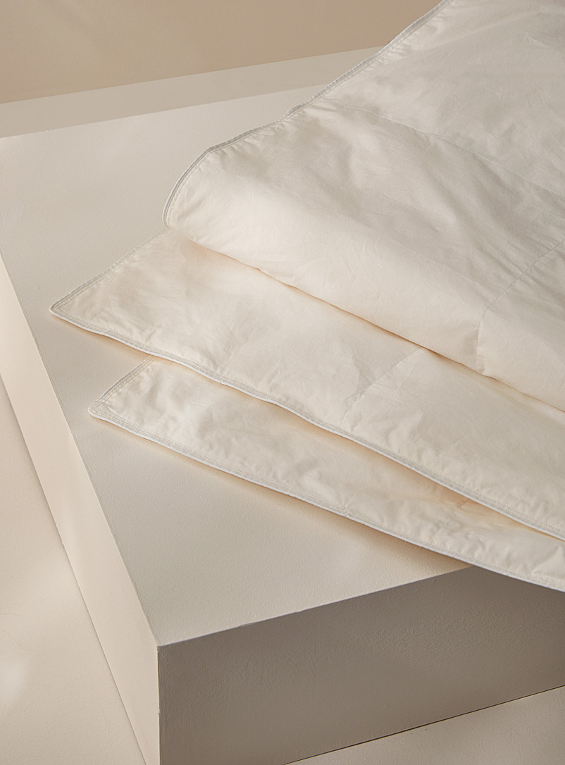 Lightweight Boreal duvet Certified responsible down product image 3