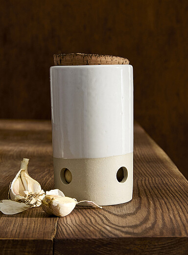 Classic White Garlic Pot
