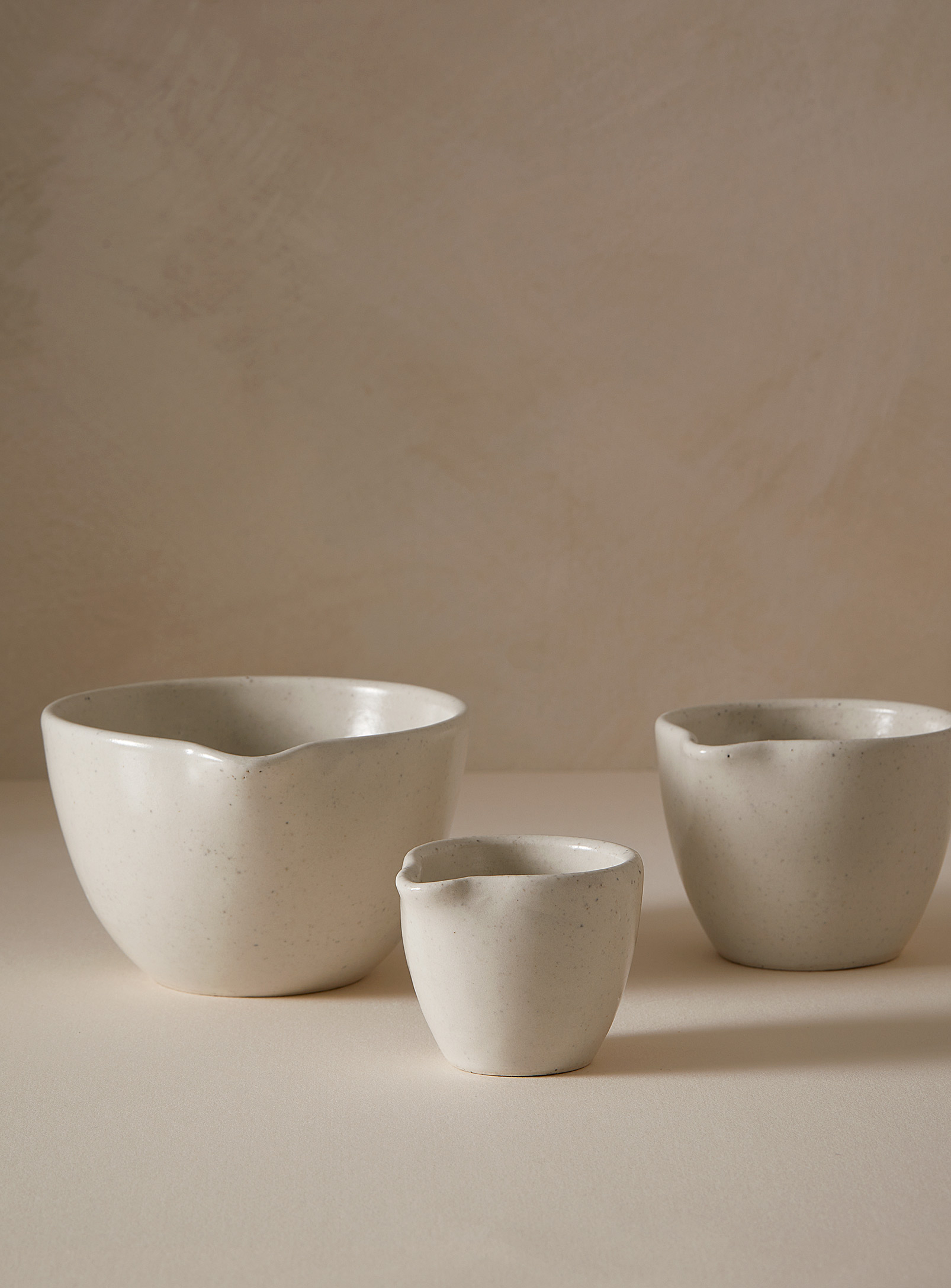 Atelier Tréma - Speckled stoneware pour spout bowls Set of 3