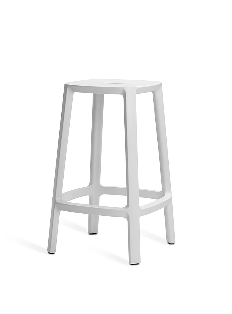 TOOU White Cadrea indoor-outdoor counter stool