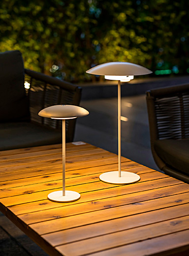 La lampe de table portative Sardinia Voir nos formats offerts
