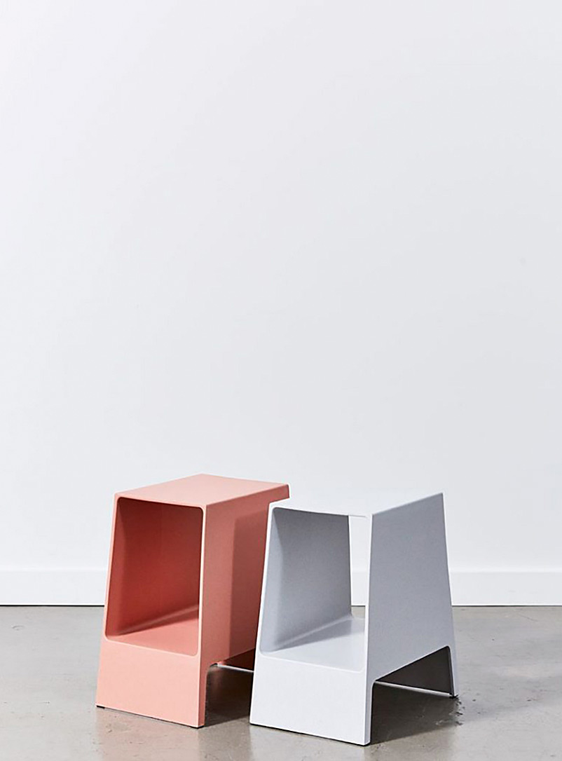 Tomo indoor-outdoor side table product image (primary)