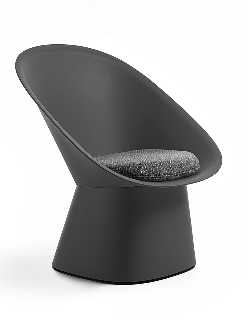 Sensu rounded indoor-outdoor chair product image 2