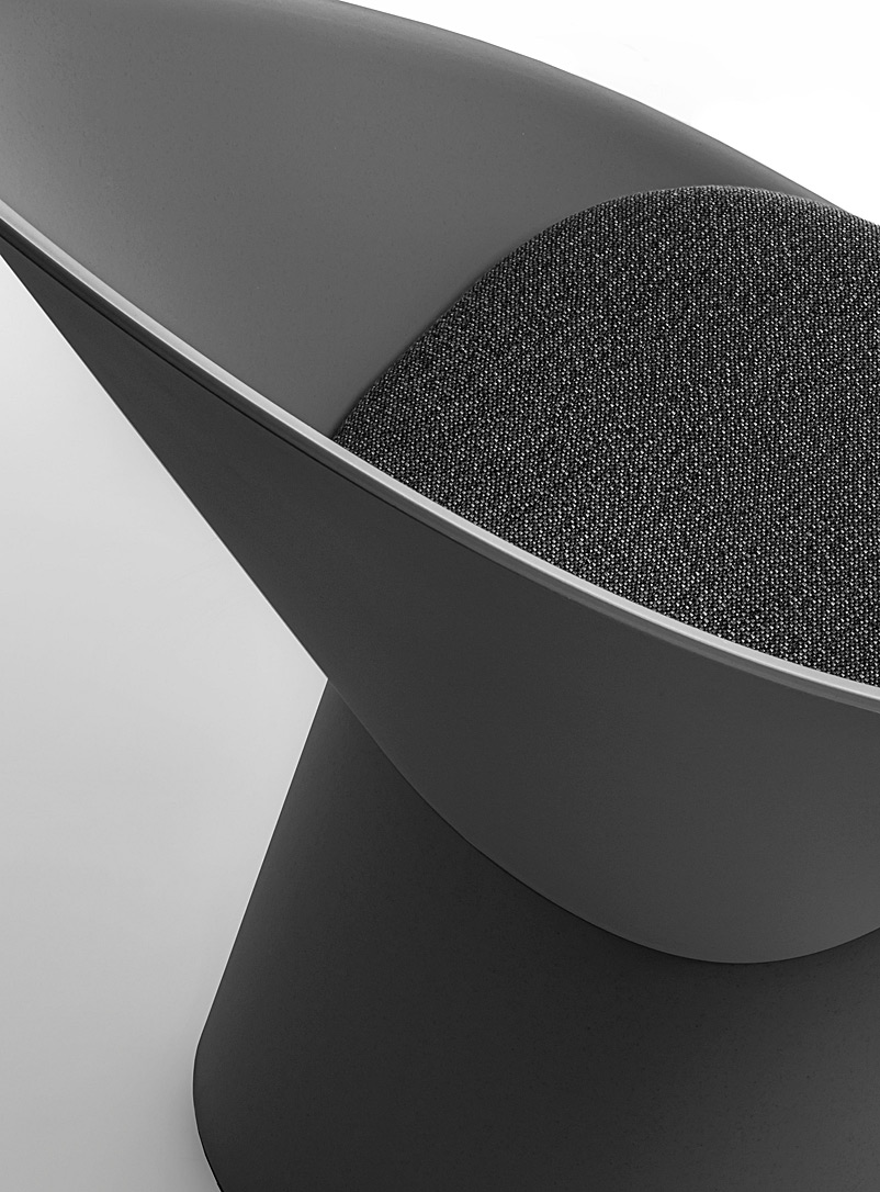 Sensu rounded indoor-outdoor chair product image 3