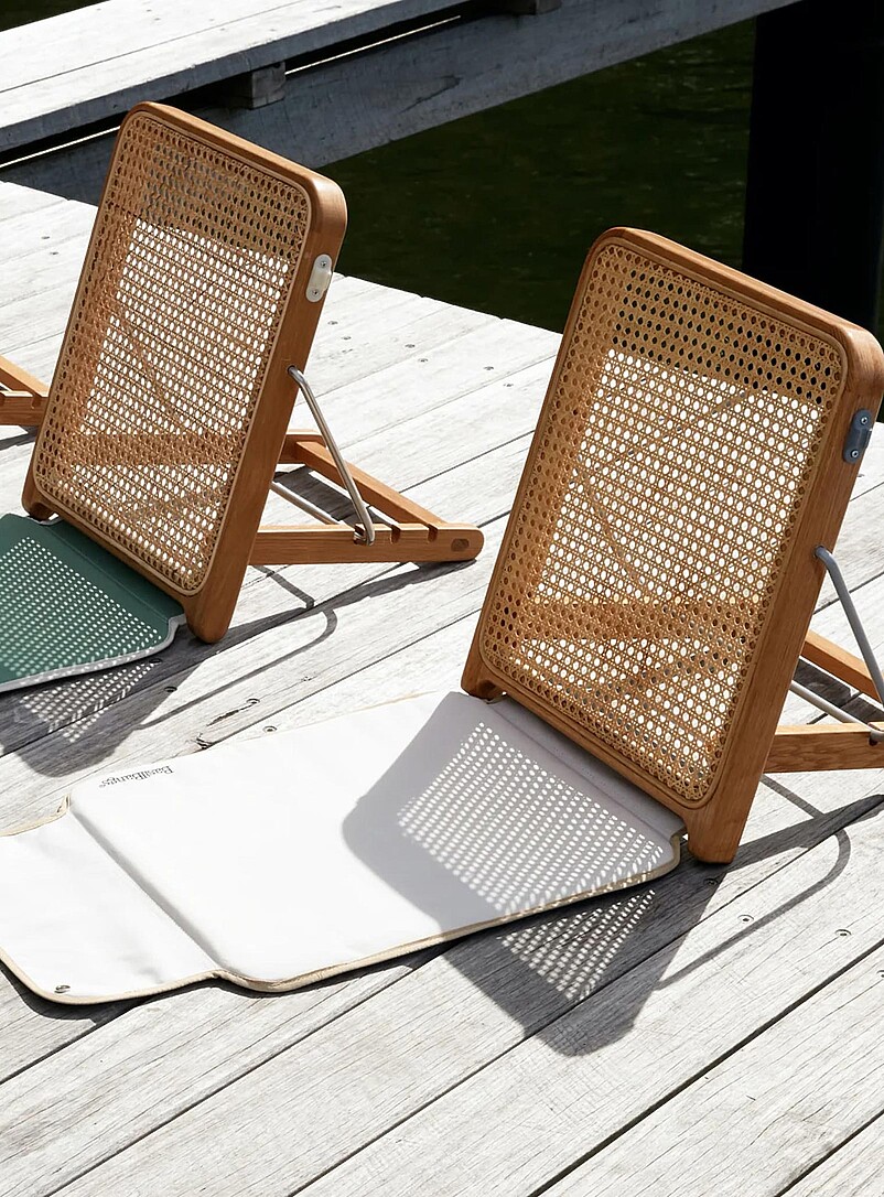 The Lounger Rattan Back Rest Beach Chair