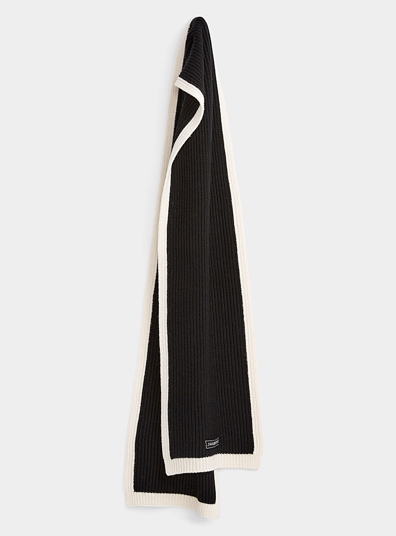 JW Anderson Black Contrasting contours ribbed scarf for men