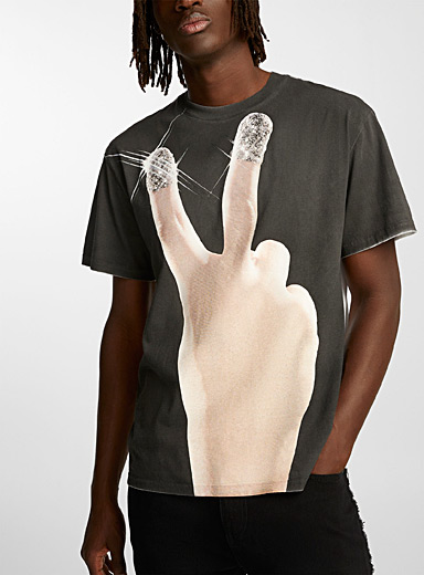 JW Anderson: Le t-shirt imprimé doigts disco Noir pour homme