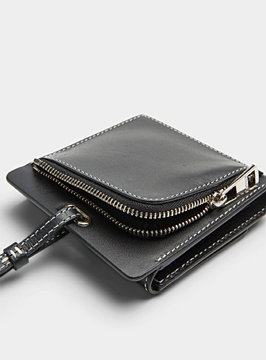 Grid wallet with strap