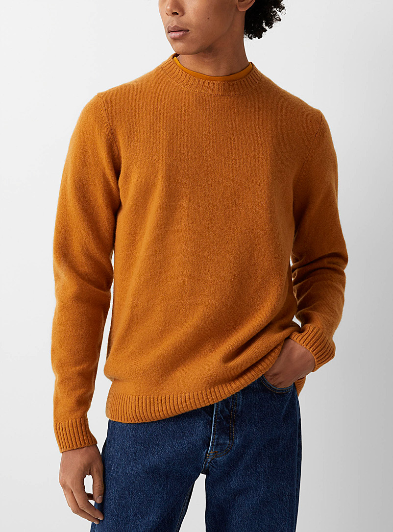 Wood Wood: Le pull ocre Beckett Jaune or pour homme