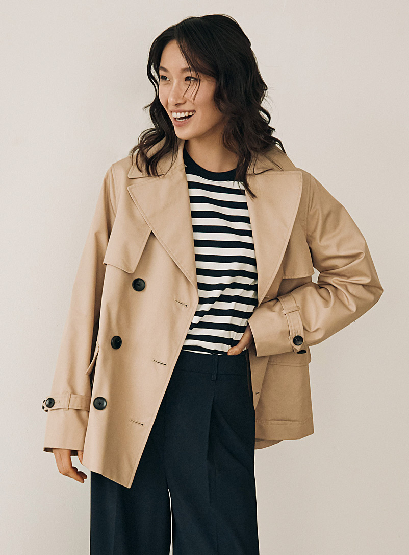 Contemporaine Sand Cropped double-breasted trench coat for women