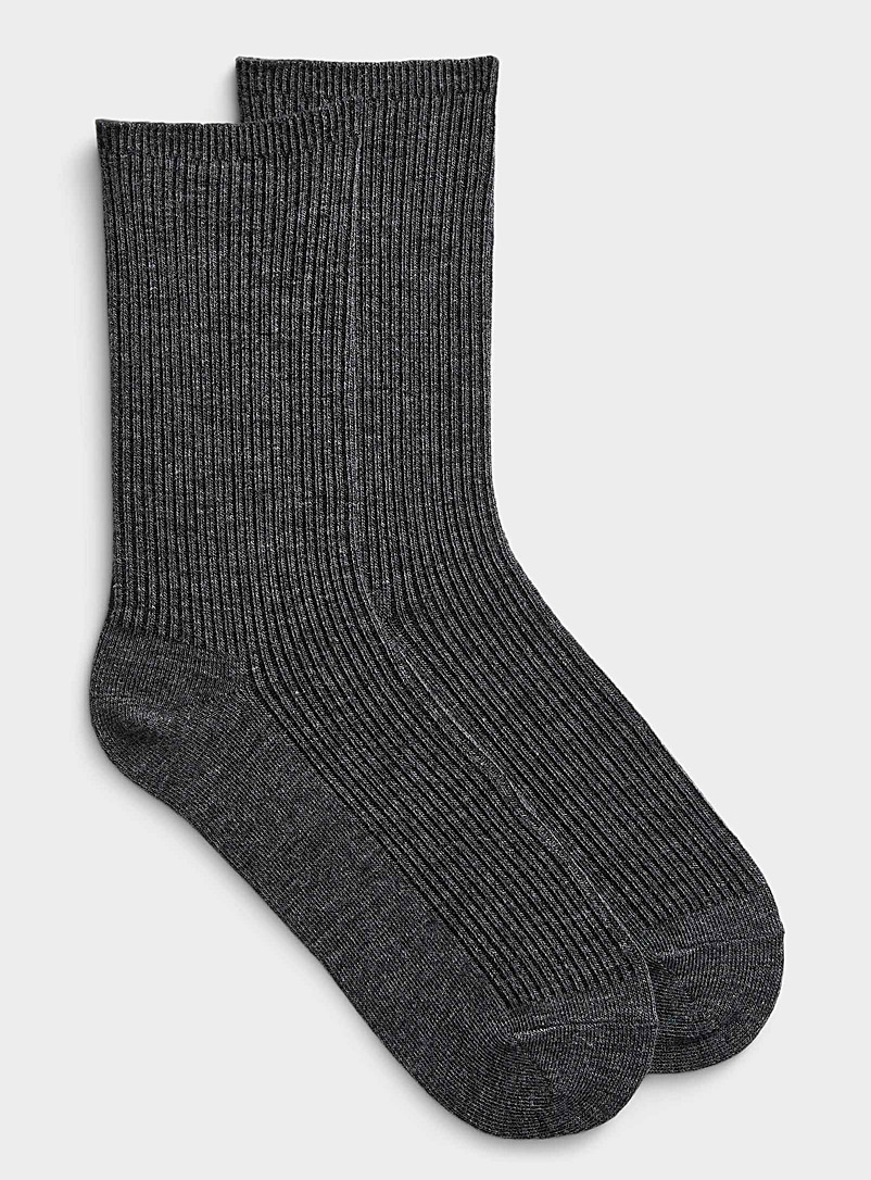 Minimalist merino wool socks