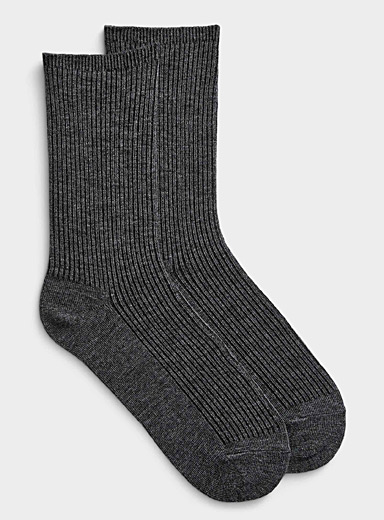 Minimalist merino wool socks | Simons | | Simons