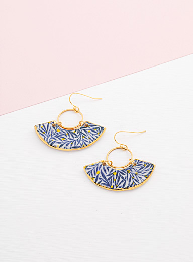 Les boucles d'oreilles Shasta