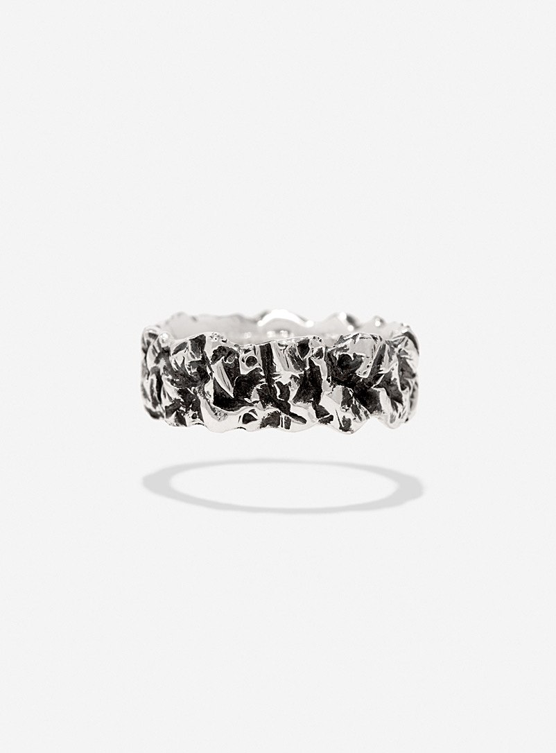 Captive Silver Novae ring for women