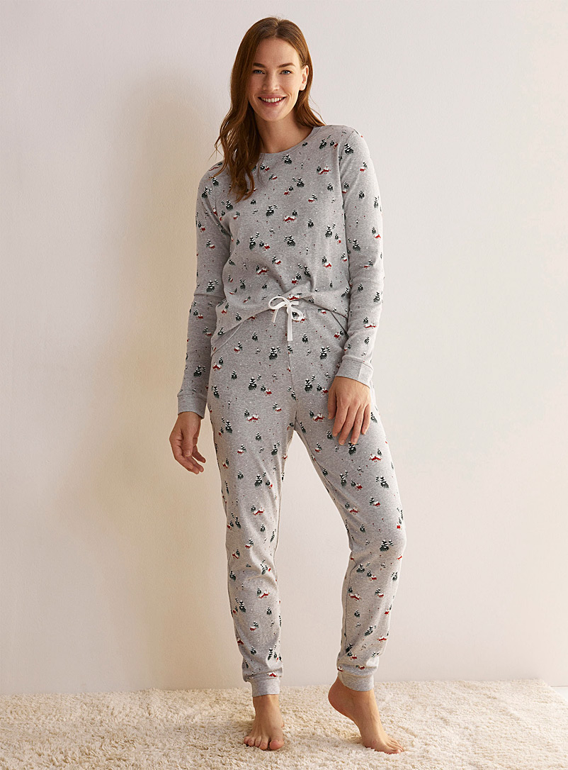 Simons X petit lem Patterned Grey Alpine cottage pyjama set for women