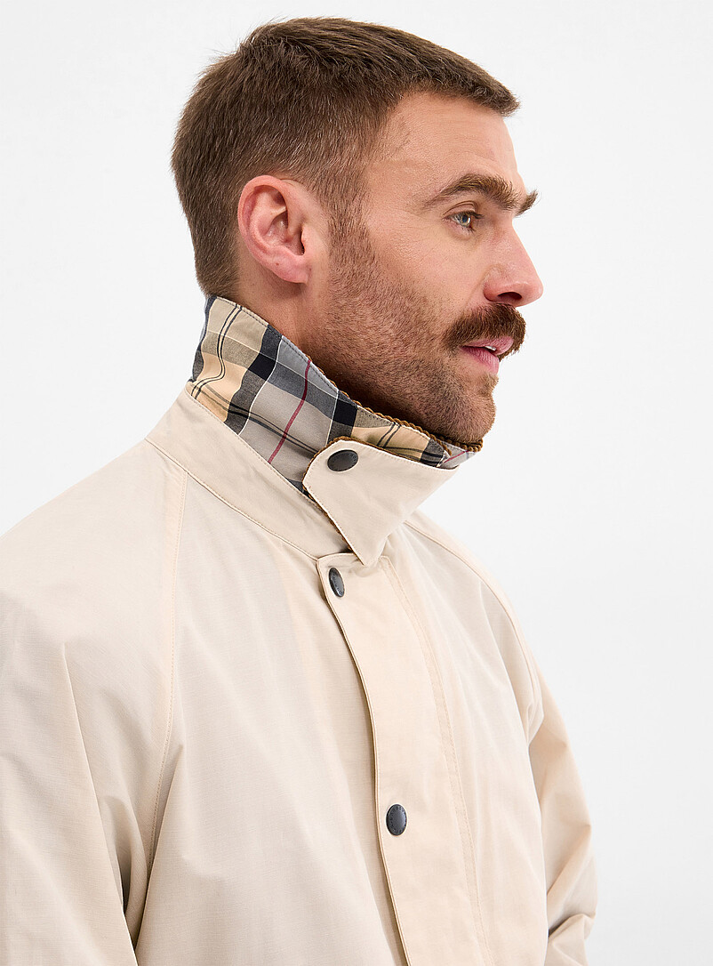 Barbour: La veste transport col velours c&ocirc;tel&eacute; Sable pour homme