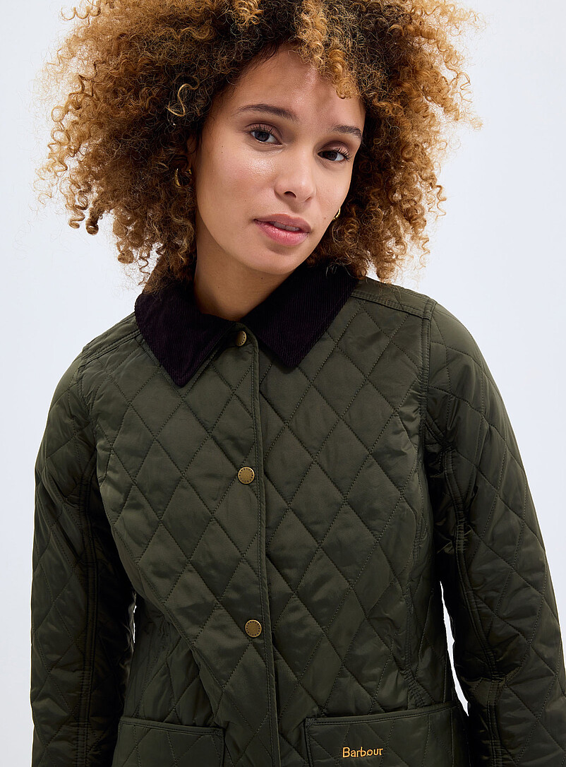 Barbour: La veste matelass&eacute;e col velours Annandale Noir pour femme