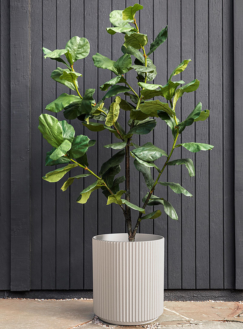 Veradek White Grooved minimalist flower pot See available sizes