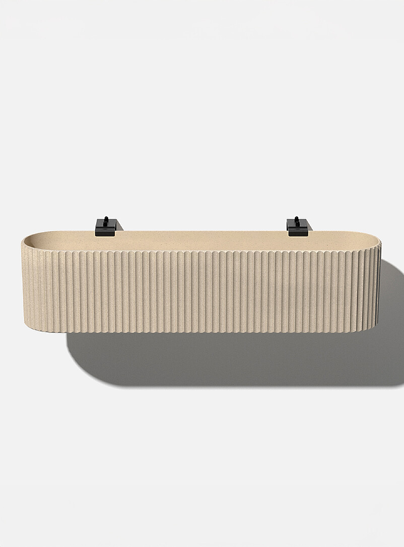 Demi Grooved Ramp Planter