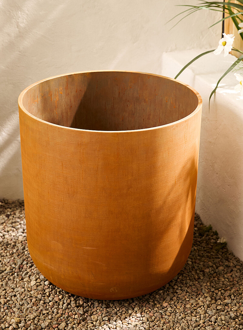 Patina Kona rust-coloured planter See available sizes product image 2