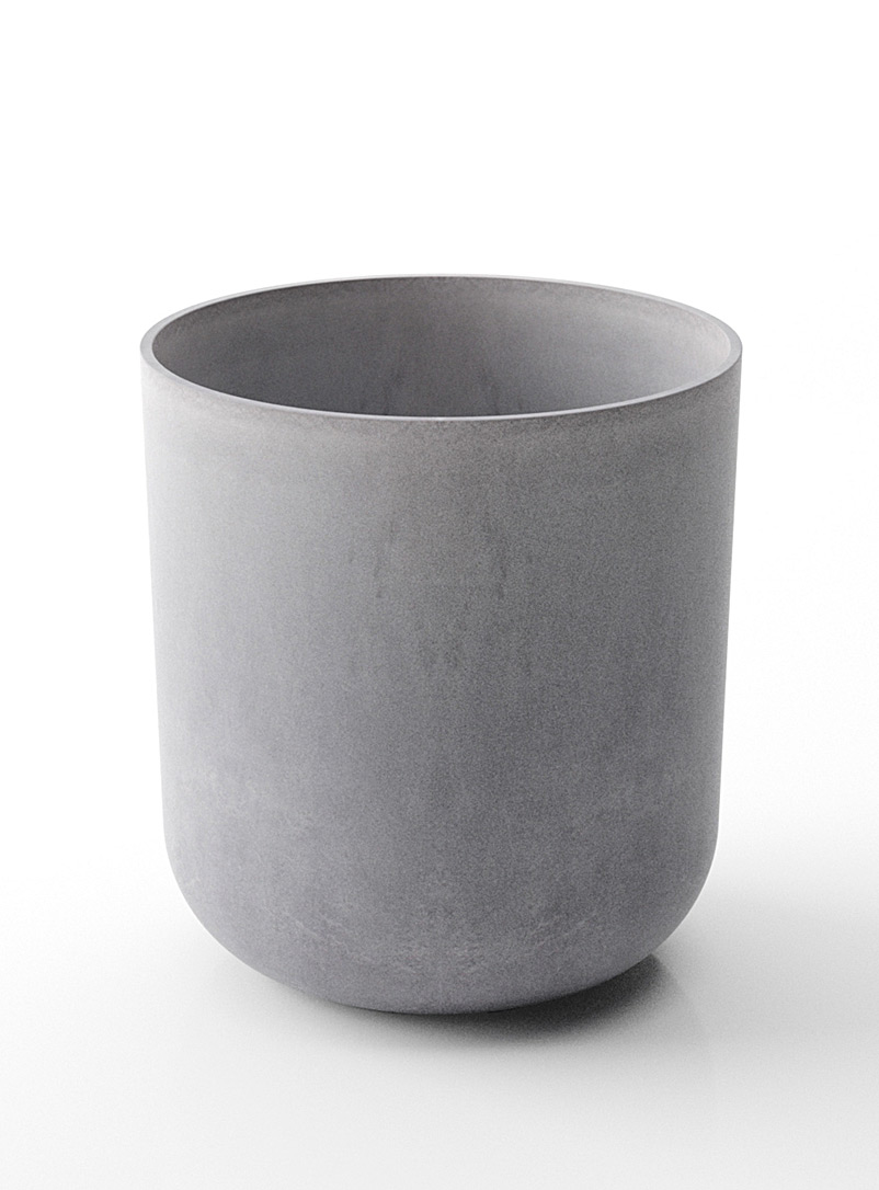 Refined Simplicity Planter