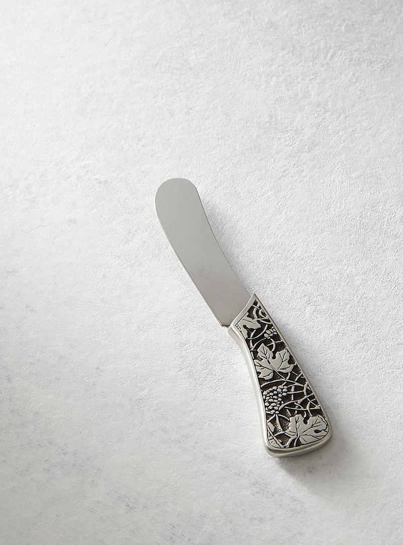 Amos Pewter Assorted Carved vines pewter spreading knife
