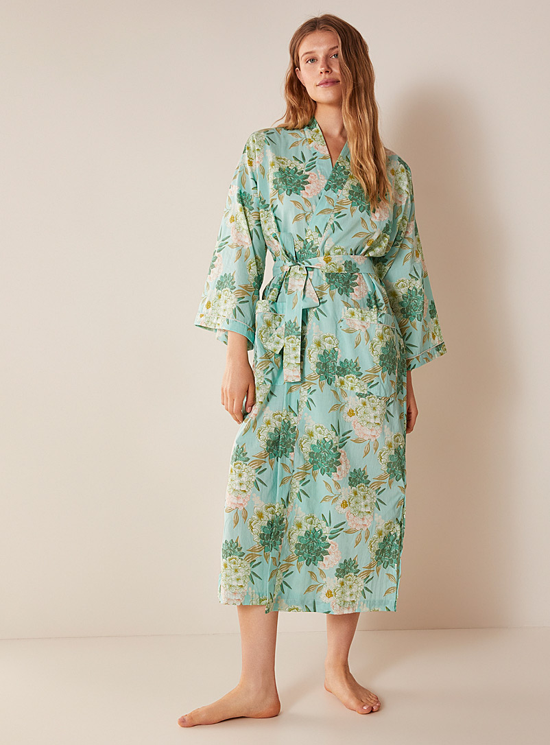 Robes & Bathrobes for Women | Simons