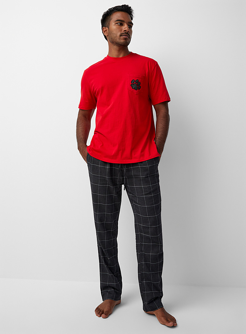 https://imagescdn.simons.ca/images/17835-215083-9-A1_2/check-flannel-lounge-pant.jpg?__=19