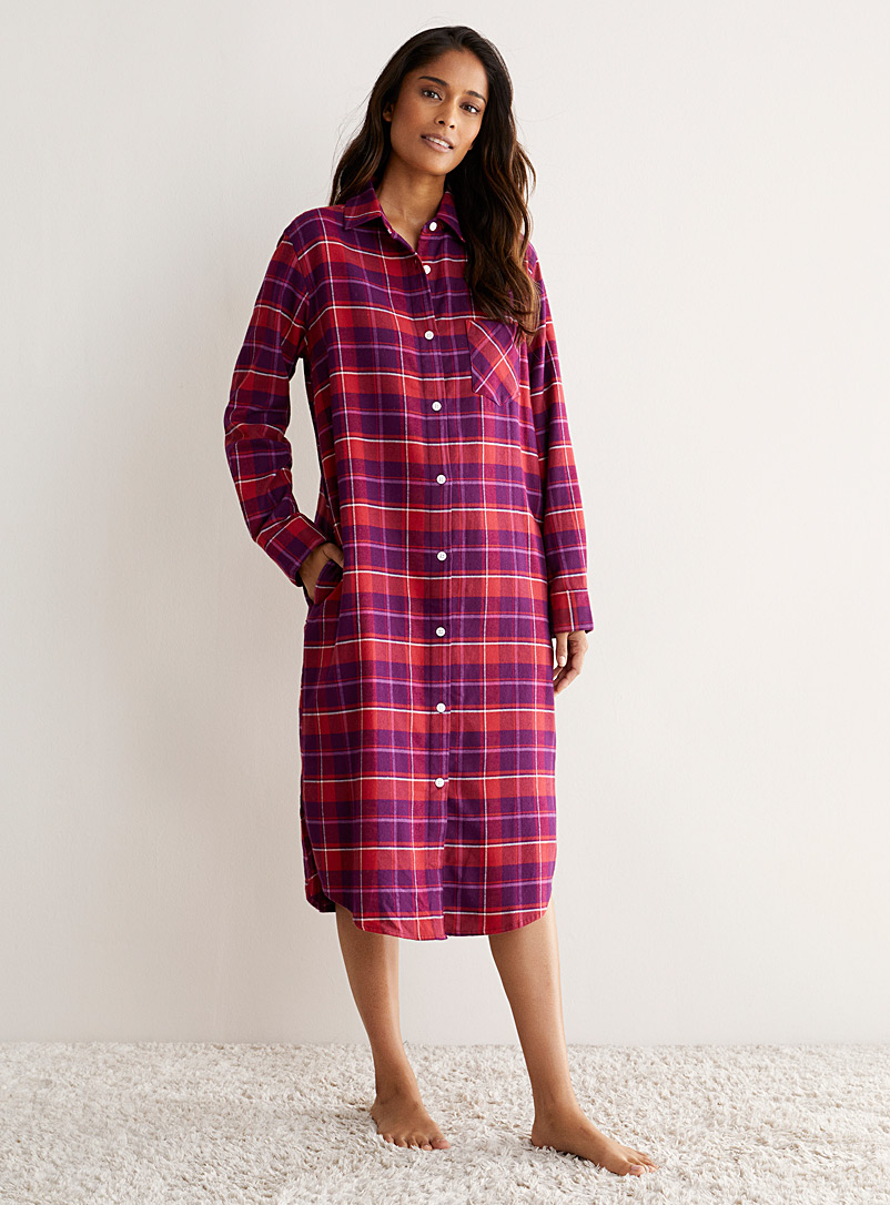 Miiyu: La longue chemise de nuit flanelle à carreaux Rouge foncé-vin-rubis pour femme