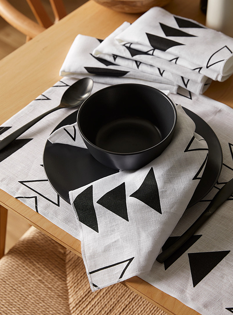Indigo Arrows x FREED: Les serviettes de table pur lin motif silex Ensemble de 4 Asiniikaa