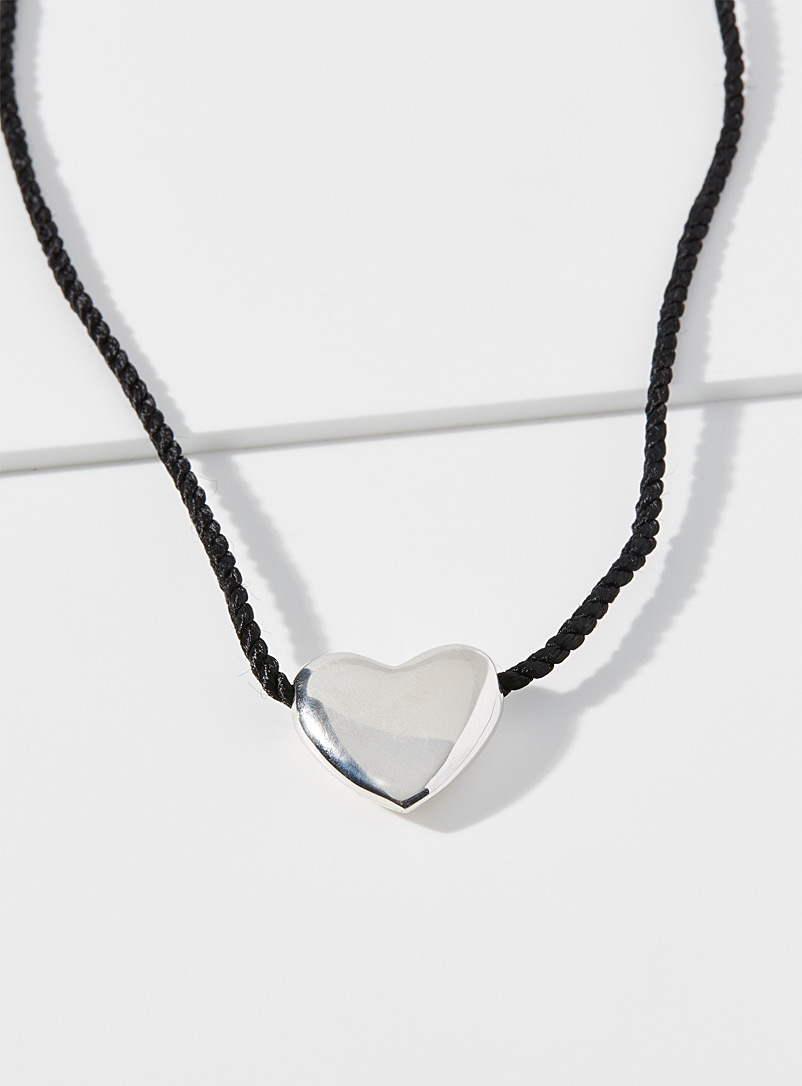Annika Inez Patterned Grey Small Heart necklace for women