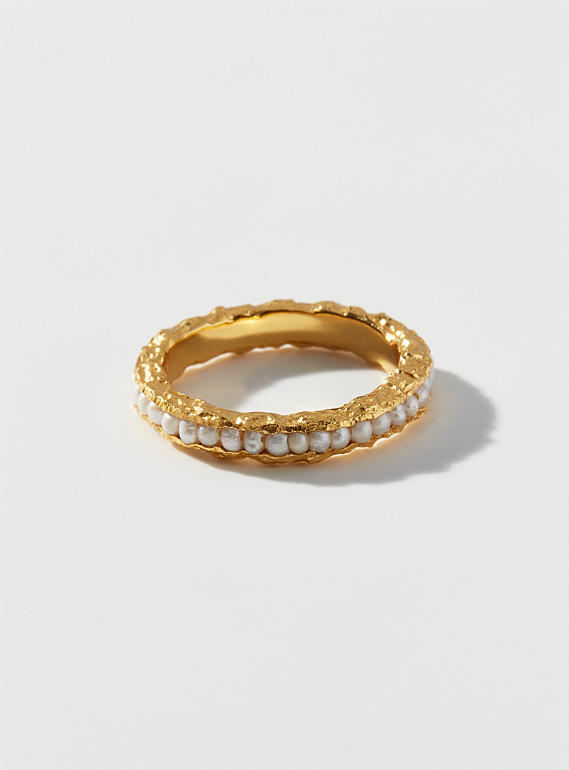 Pacharee Patterned Yellow String-of-pearls ring for women