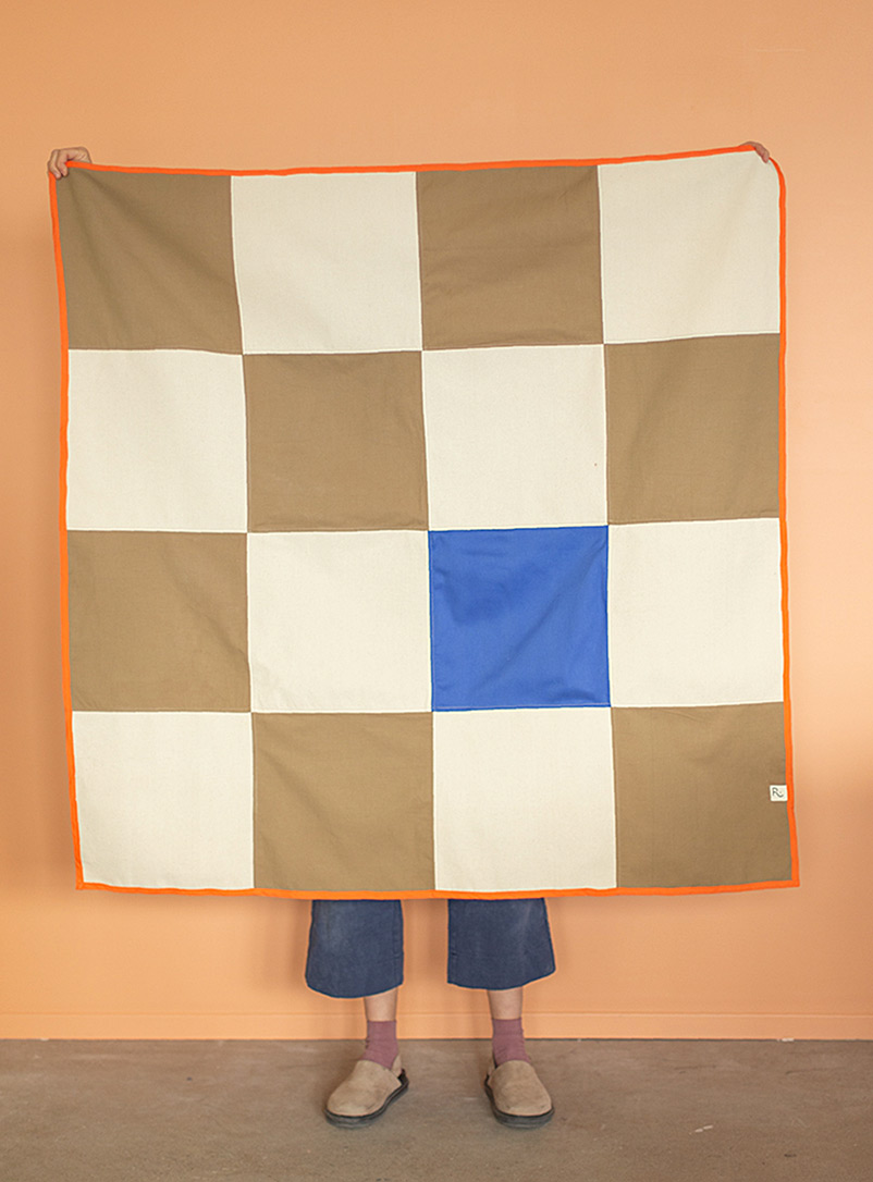 Récré Patterned Brown Checkered blanket Limited edition