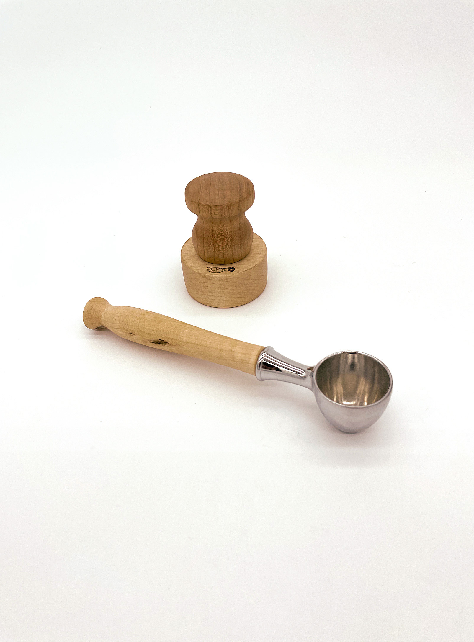 Gabriel Perreault - Coffee press and spoon set