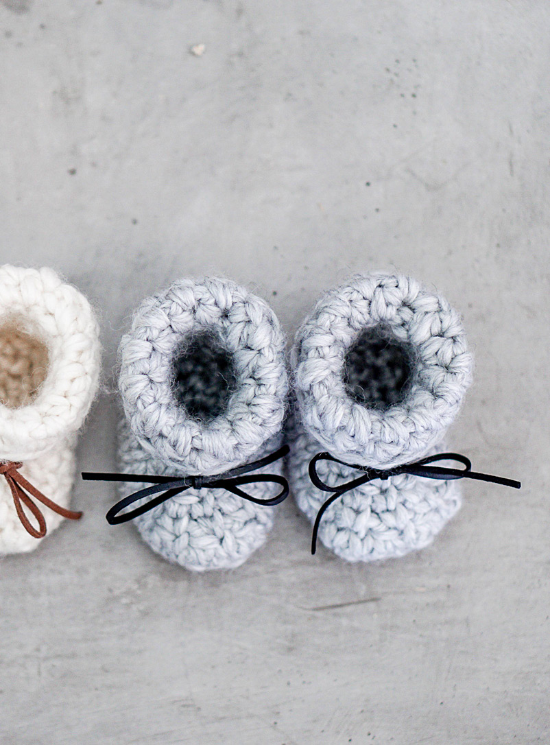 CROCHETMILIE Assorted grey My First Booties slippers Kids
