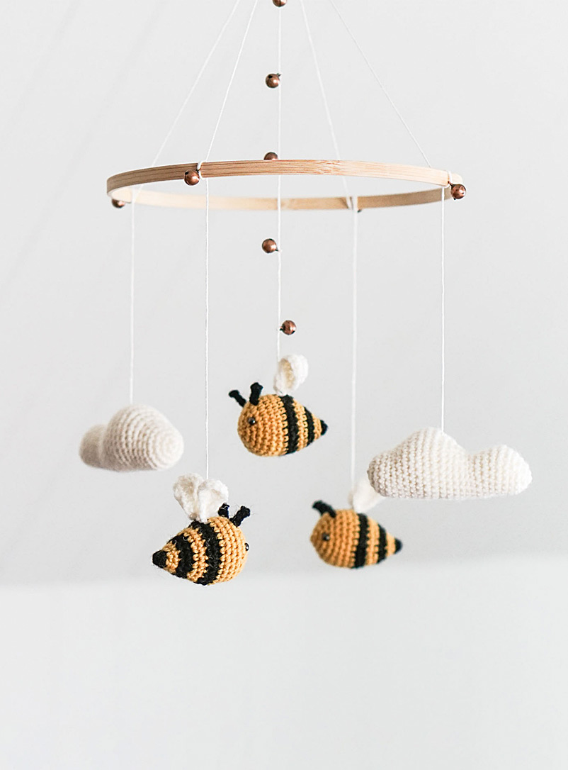 CROCHETMILIE Assorted yellow  Happy Bees mobile