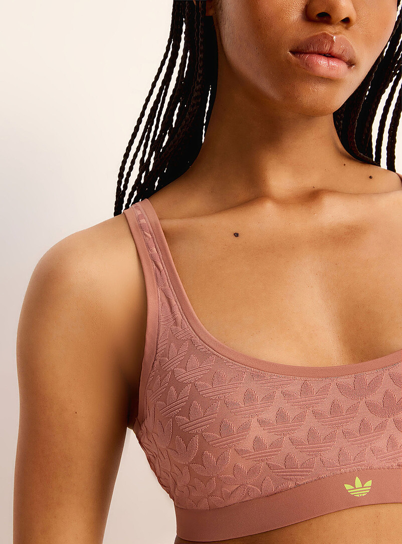 Adidas Originals: La bralette logo en relief Taupe pour femme