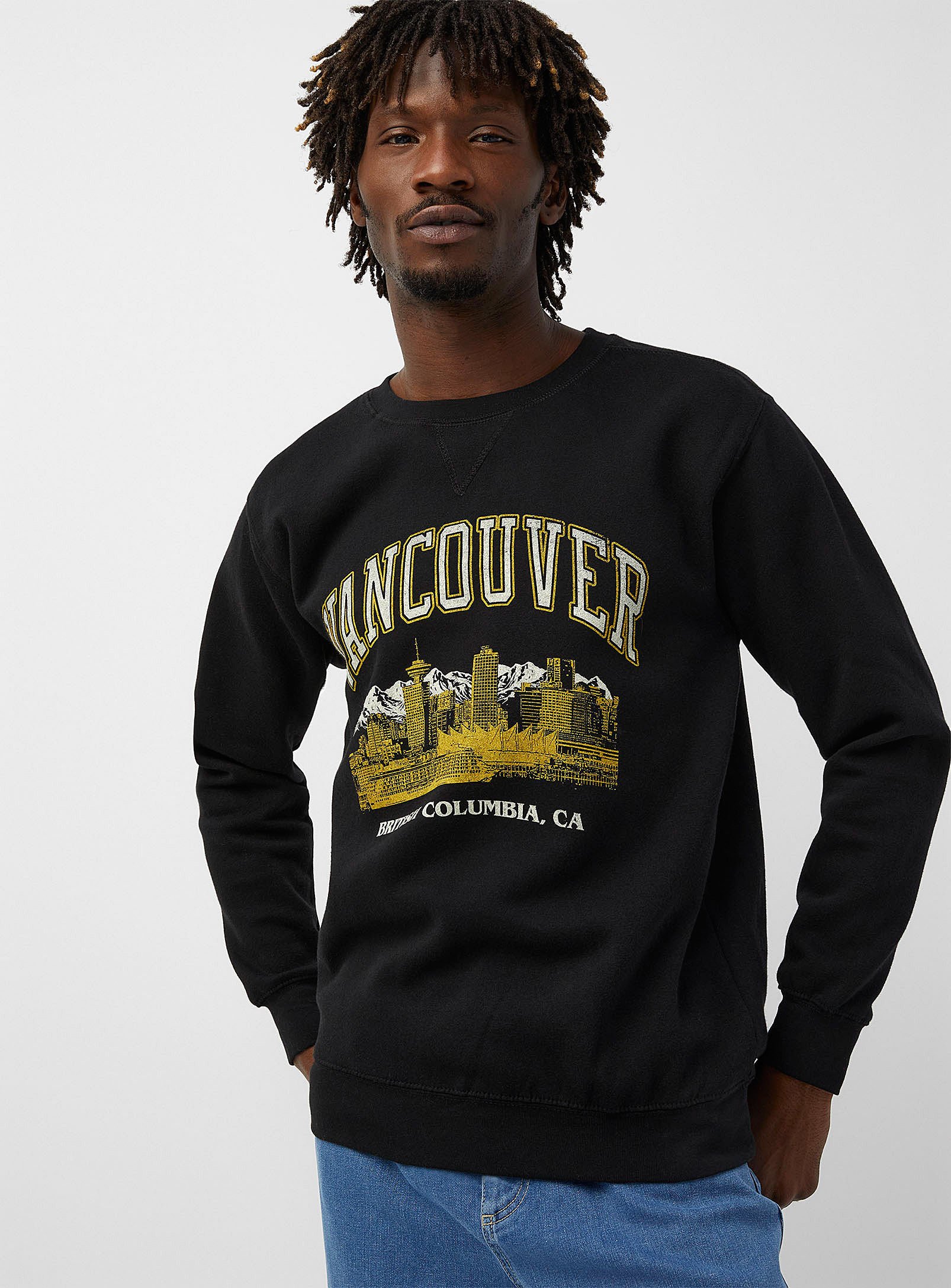 Northbound Canadian Destinations Sweatshirt In Black