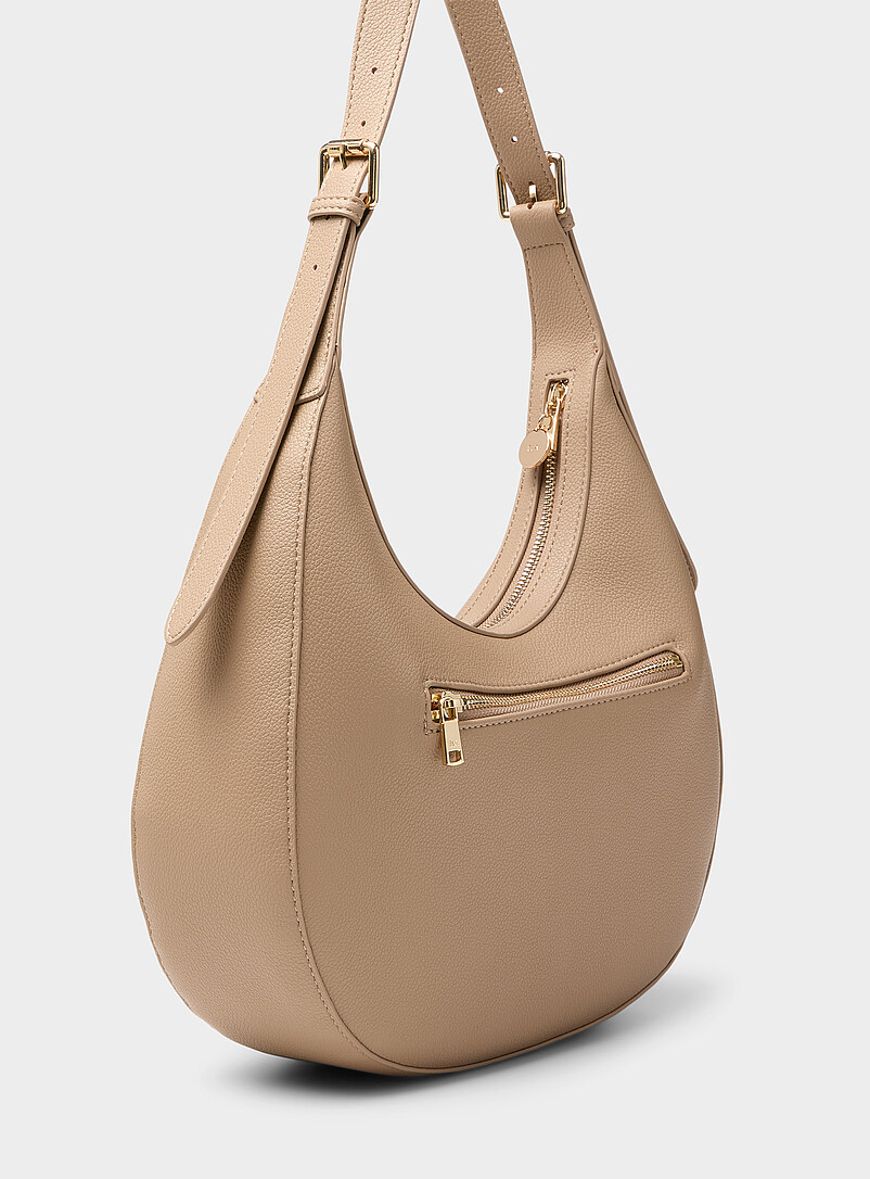 Ela: Le grand sac besace arrondi Taupe pour femme