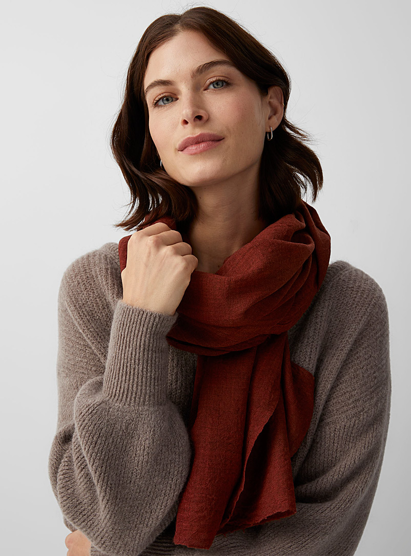 Kathleen O'Grady Design: L'écharpe de laine mérinos teinture naturelle Cinabre